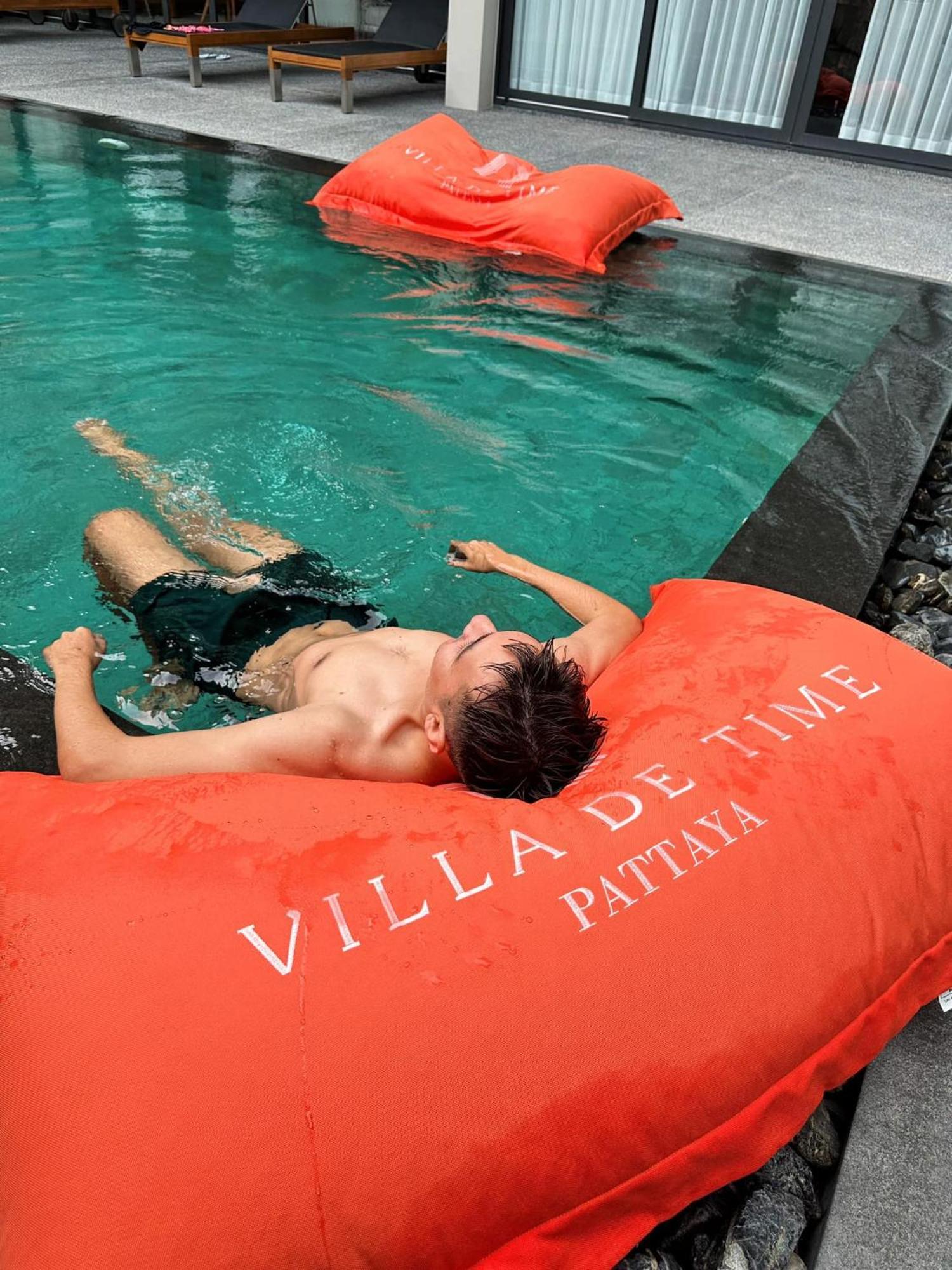 פאטאיה Villa De Time - The Luxury Private Pool Villa מראה חיצוני תמונה